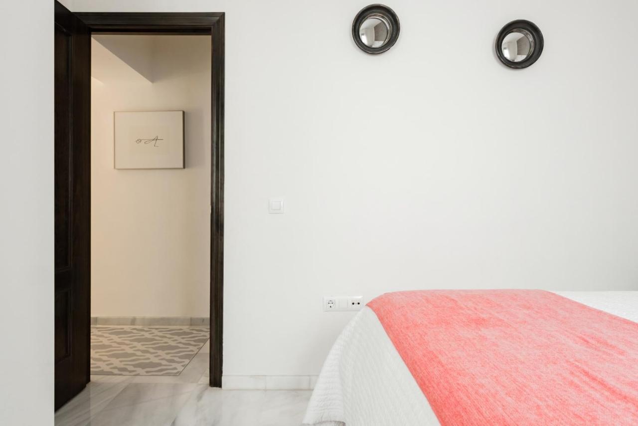 Apartamento Apartamento con solera en el corazón de Triana Sevilla Exterior foto